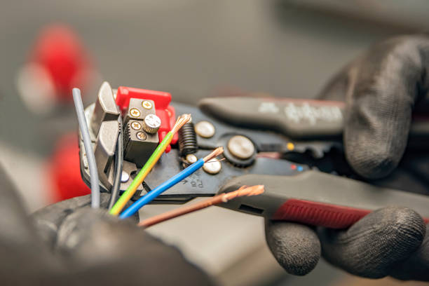 Best Affordable Emergency Electrician  in Hockinson, WA